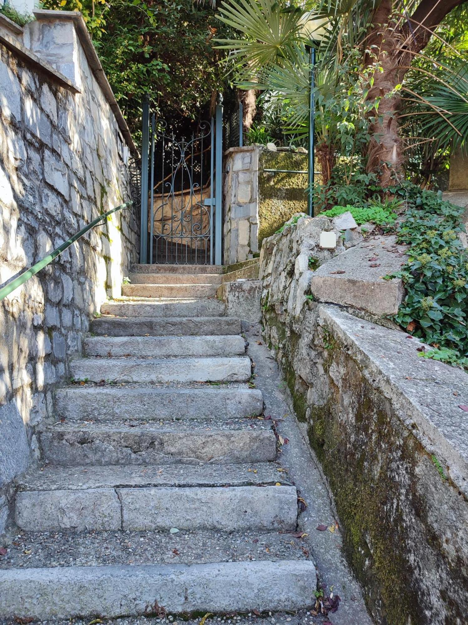 150 Steps To Heaven - By Myhomeincomo Como Luaran gambar